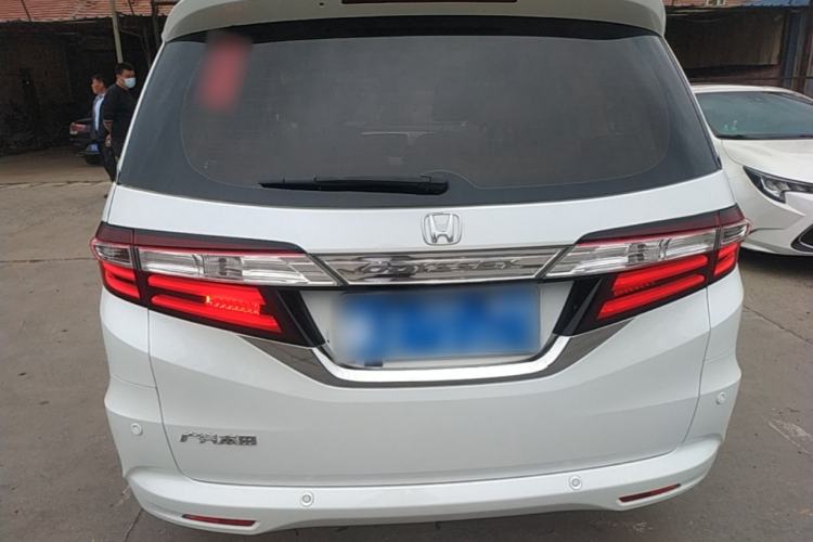 Used Honda Odyssey 2017 2.4L Luxury Edition Rear