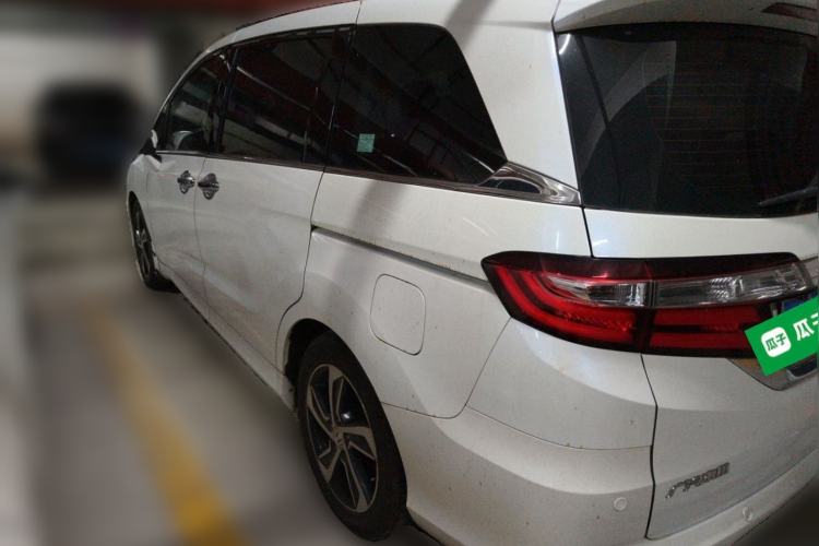 Used Honda Odyssey 2017 2.4L Luxury Edition Rear Left 45 Deg