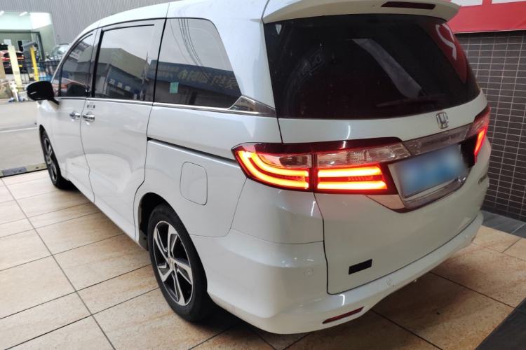 Used Honda Odyssey 2017 2.4L Luxury Edition Rear Left 45 Deg