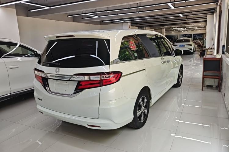 Used Honda Odyssey 2017 2.4L Comfort Edition Rear Right 45 Deg