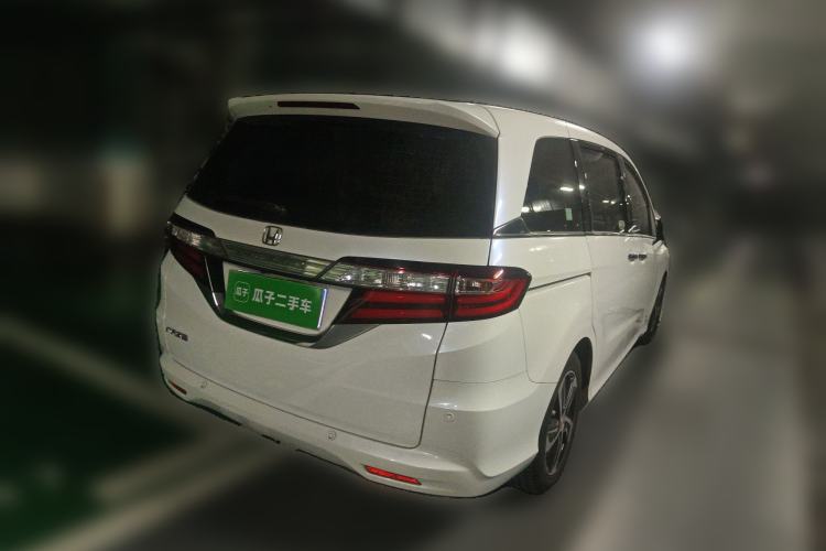 Used Honda Odyssey 2017 2.4L Luxury Edition Rear Right 45 Deg