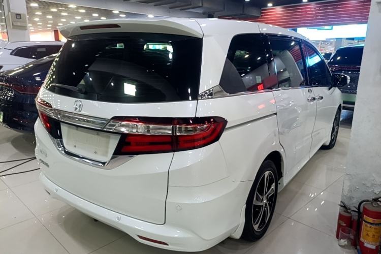 Used Honda Odyssey 2017 2.4L Luxury Edition Rear Right 45 Deg