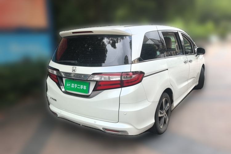 Used Honda Odyssey 2017 2.4L Luxury Edition Rear Right 45 Deg