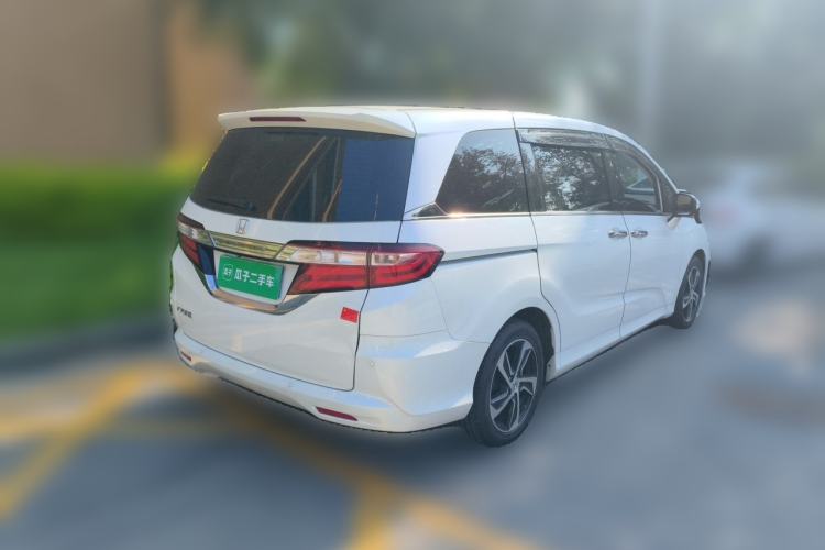 Used Honda Odyssey 2017 2.4L Luxury Edition Rear Right 45 Deg