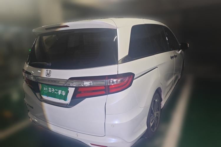 Used Honda Odyssey 2017 2.4L Luxury Edition Rear Right 45 Deg