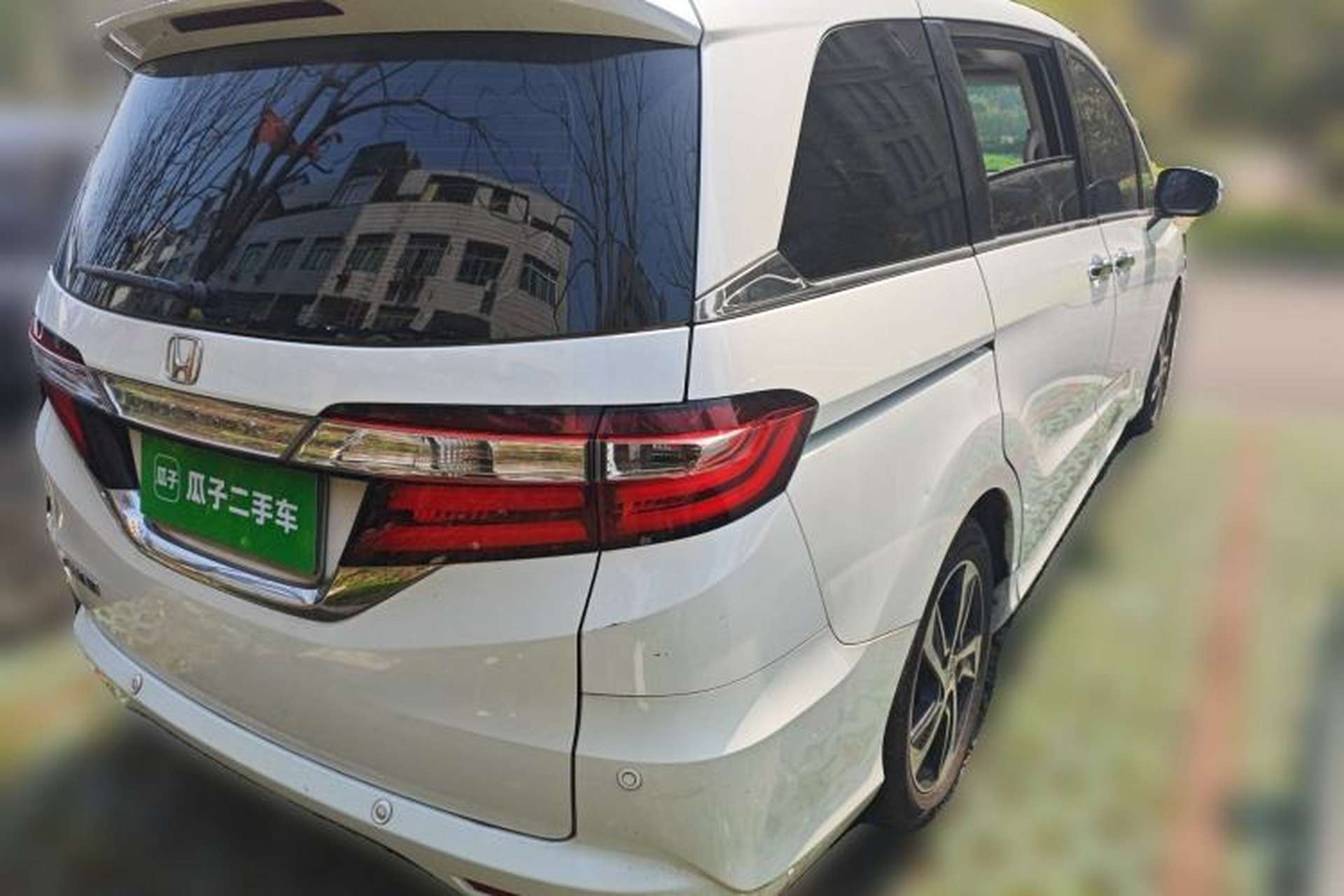 Used Honda Odyssey 2017 2.4L Luxury Edition Rear Right 45 Deg