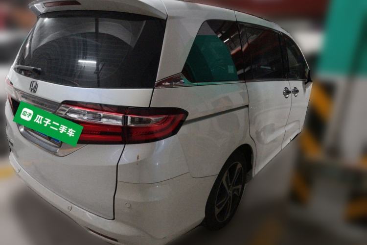 Used Honda Odyssey 2017 2.4L Luxury Edition Rear Right 45 Deg