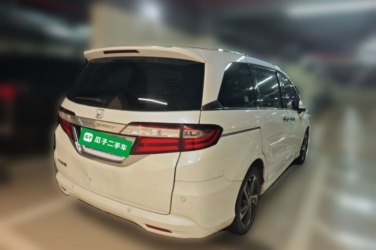 Used Honda Odyssey 2017 2.4L Luxury Edition Rear Right 45 Deg