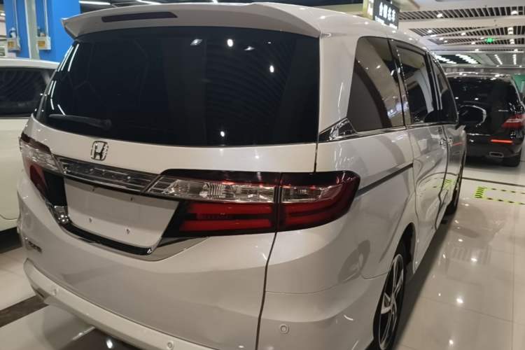 Used Honda Odyssey 2017 2.4L Smart Edition Rear Right 45 Deg