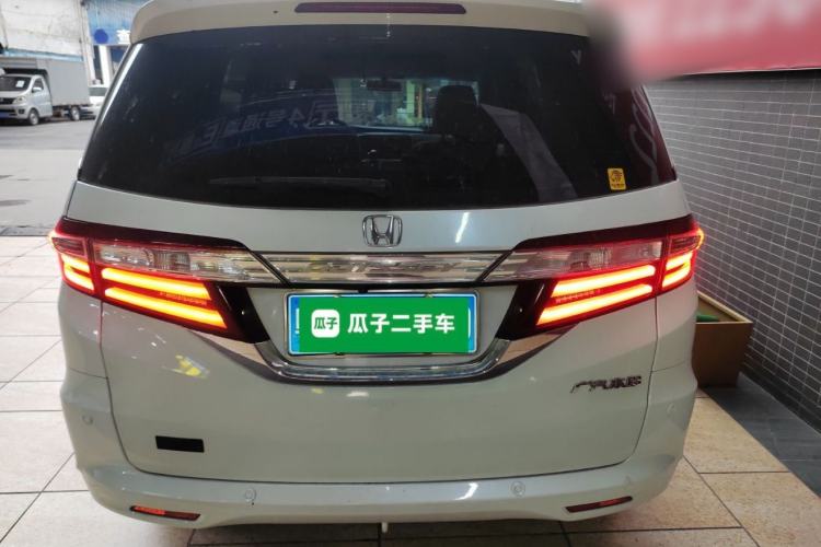 Used Honda Odyssey 2017 2.4L Luxury Edition Rear