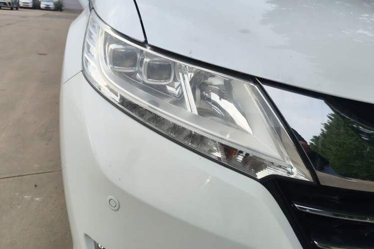Used Honda Odyssey 2017 2.4L Smart Edition Right Front Headlight