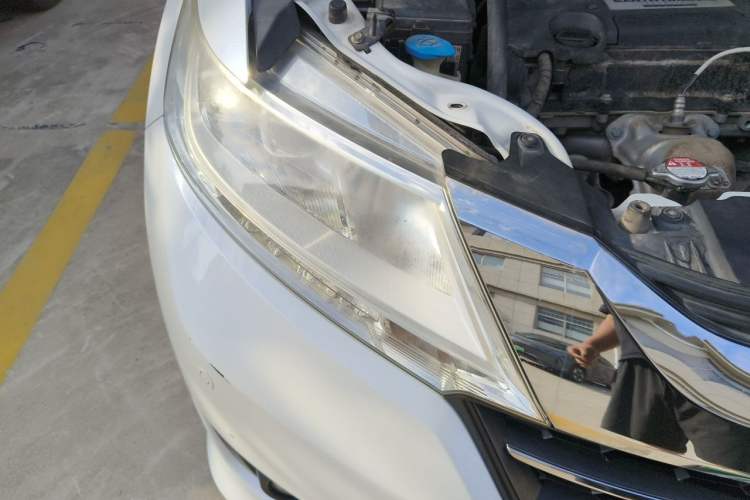 Used Honda Odyssey 2017 2.4L Smart Edition Right Front Headlight