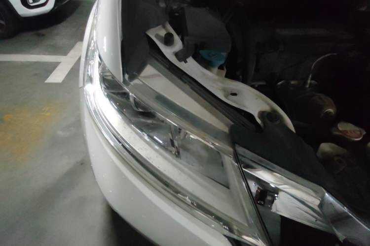 Used Honda Odyssey 2017 2.4L Smart Edition Right Front Headlight