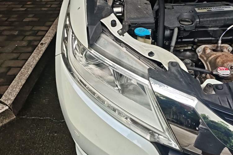 Used Honda Odyssey 2017 2.4L Luxury Edition Right Front Headlight