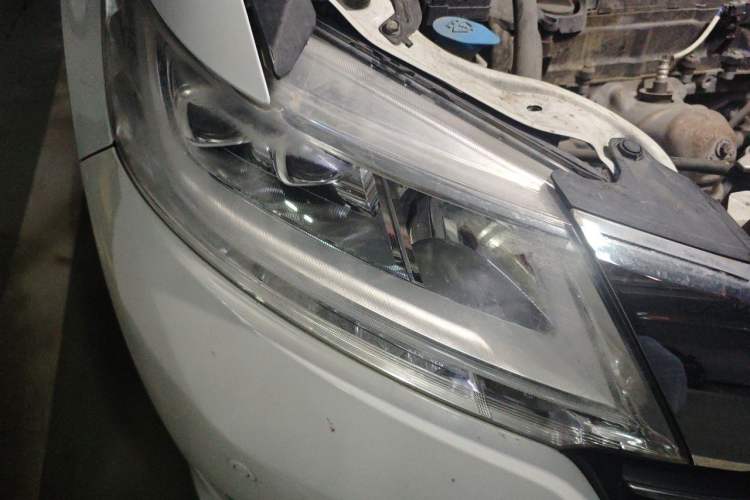 Used Honda Odyssey 2017 2.4L Smart Edition Right Front Headlight