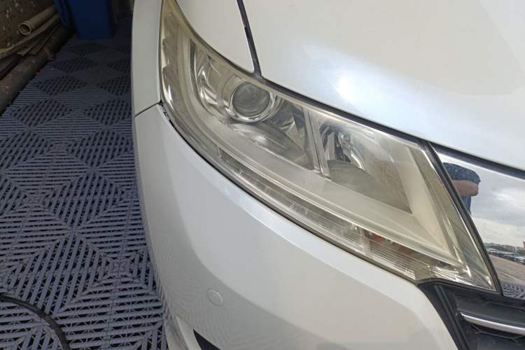 Used Honda Odyssey 2017 2.4L Luxury Edition Right Front Headlight
