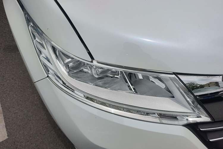 Used Honda Odyssey 2017 2.4L Supreme Edition Right Front Headlight