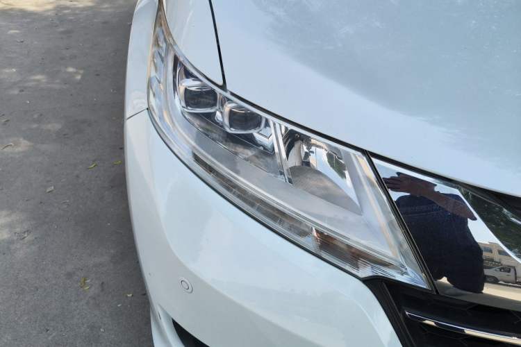 Used Honda Odyssey 2017 2.4L Smart Edition Right Front Headlight