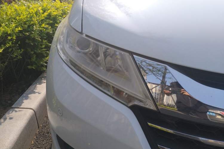 Used Honda Odyssey 2017 2.4L Luxury Edition Right Front Headlight