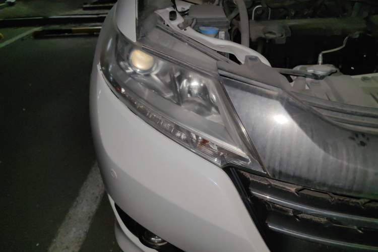 Used Honda Odyssey 2017 2.4L Luxury Edition Right Front Headlight