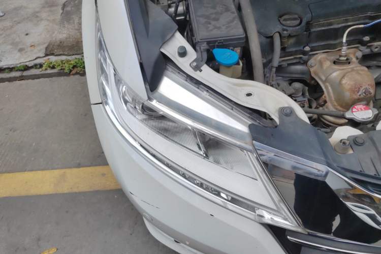 Used Honda Odyssey 2017 2.4L Luxury Edition Right Front Headlight