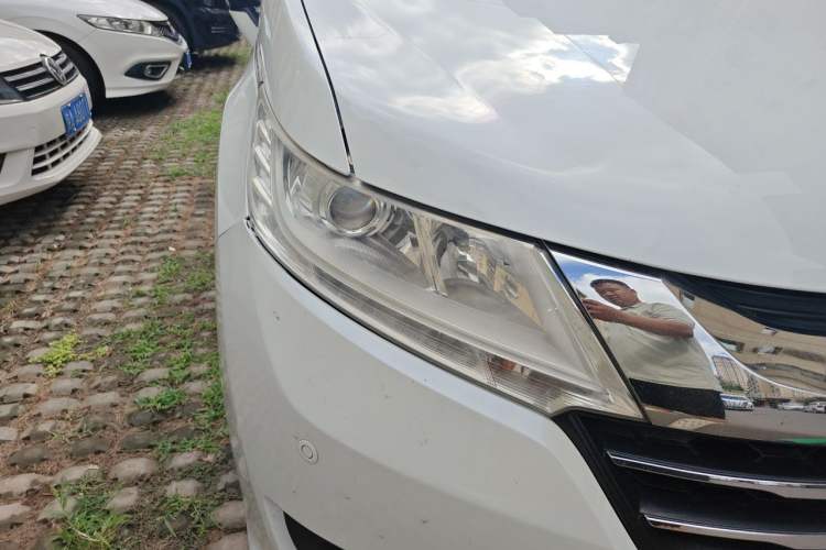 Used Honda Odyssey 2017 2.4L Luxury Edition Right Front Headlight