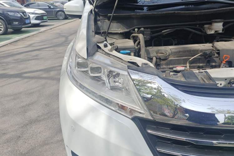 Used Honda Odyssey 2017 2.4L Smart Edition Right Front Headlight