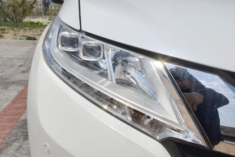 Used Honda Odyssey 2017 2.4L Smart Edition Right Front Headlight