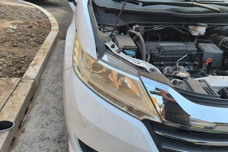 Used Honda Odyssey 2017 2.4L Luxury Edition Right Front Headlight