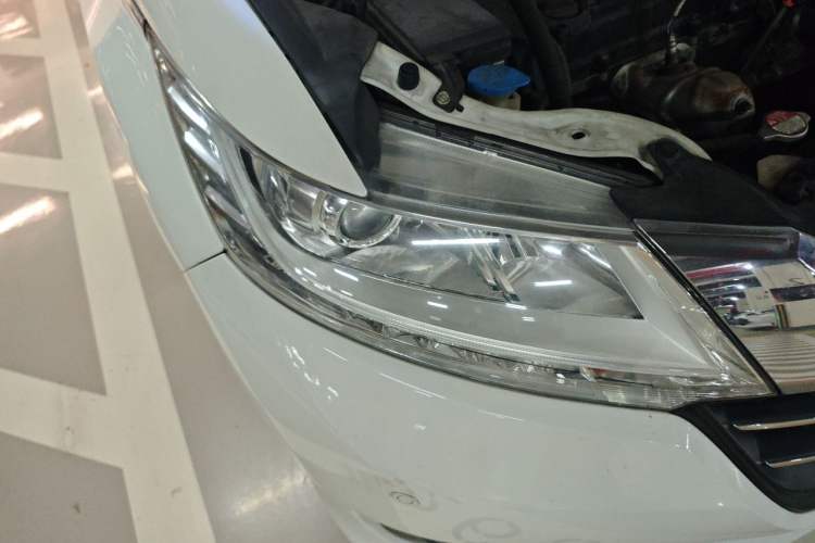 Used Honda Odyssey 2017 2.4L Luxury Edition Right Front Headlight