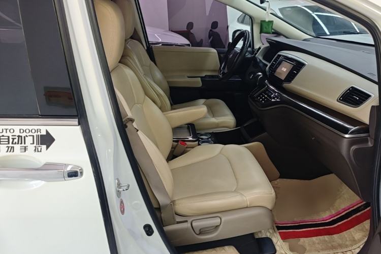 Used Honda Odyssey 2017 2.4L Comfort Edition Right Front Seat