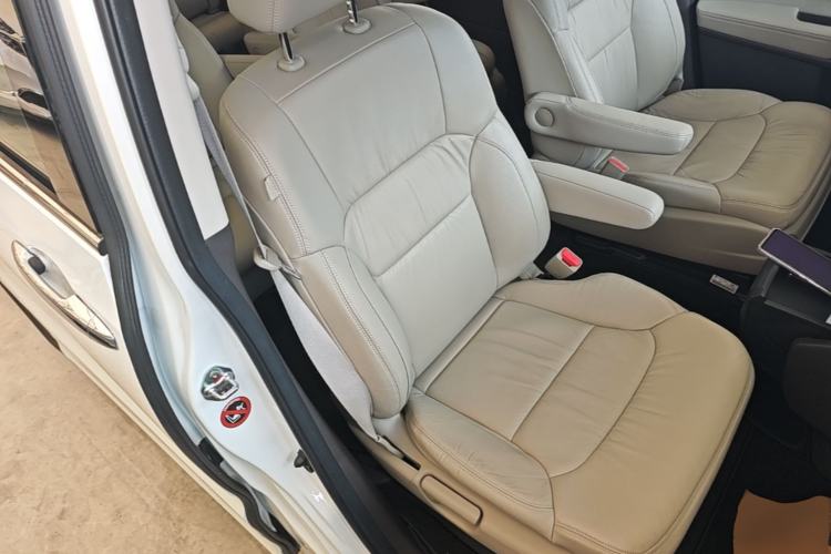 Used Honda Odyssey 2017 2.4L Luxury Edition Right Front Seat