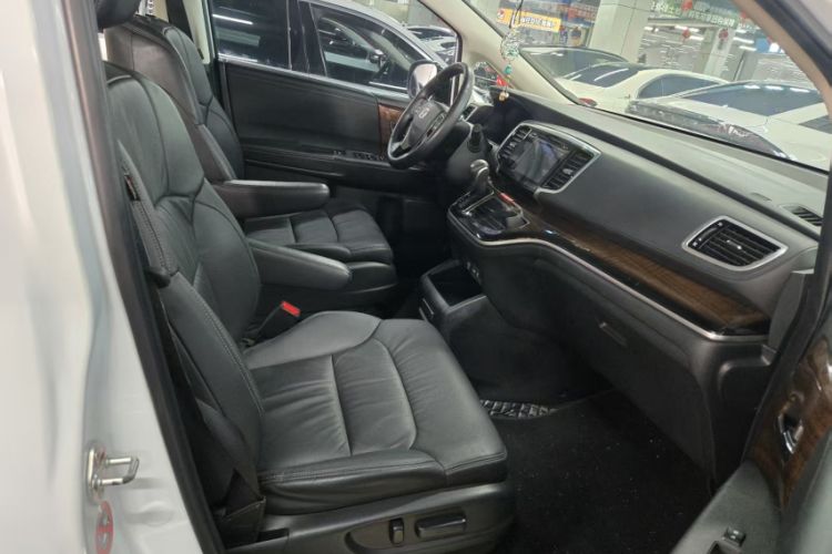 Used Honda Odyssey 2017 2.4L Smart Edition Right Front Seat