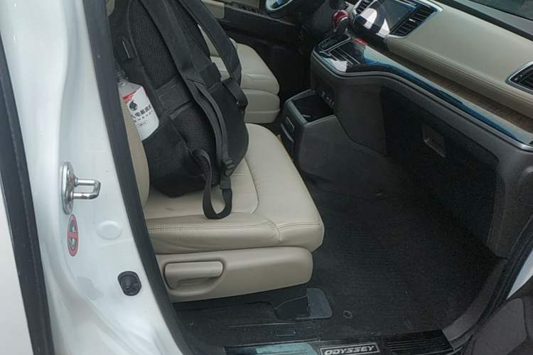 Used Honda Odyssey 2017 2.4L Luxury Edition Right Front Seat