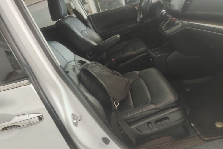 Used Honda Odyssey 2017 2.4L Smart Edition Right Front Seat