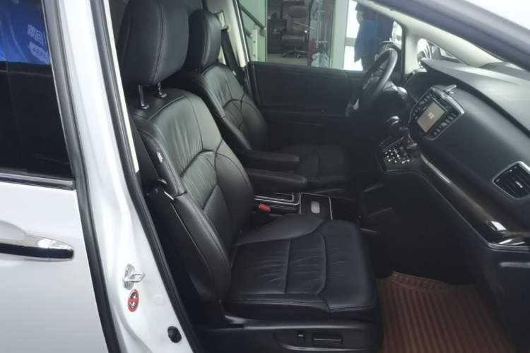 Used Honda Odyssey 2017 2.4L Smart Edition Right Front Seat