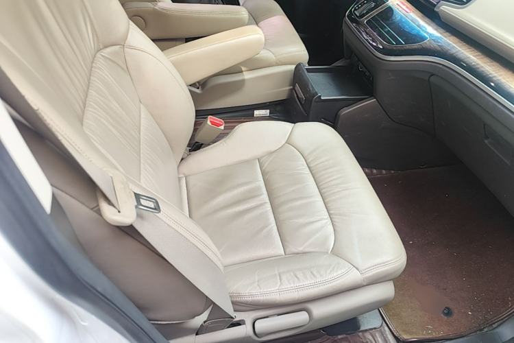 Used Honda Odyssey 2017 2.4L Luxury Edition Right Front Seat