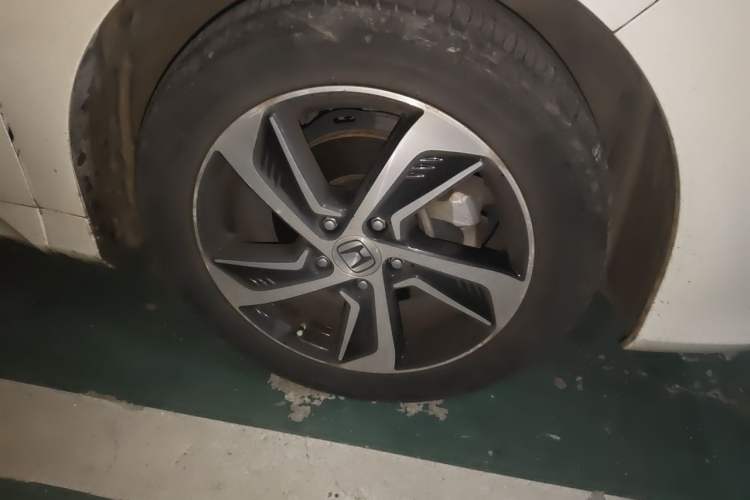 Used Honda Odyssey 2017 2.4L Smart Welfare Edition Right Front Wheel Hub
