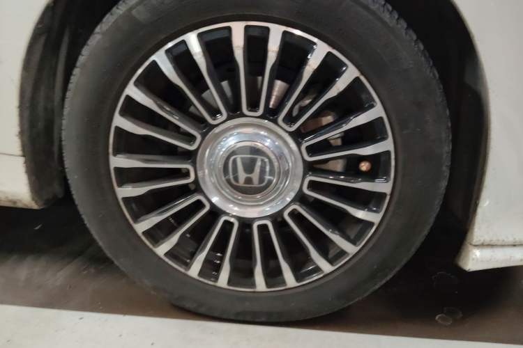 Used Honda Odyssey 2017 2.4L Smart Edition Right Front Wheel Hub