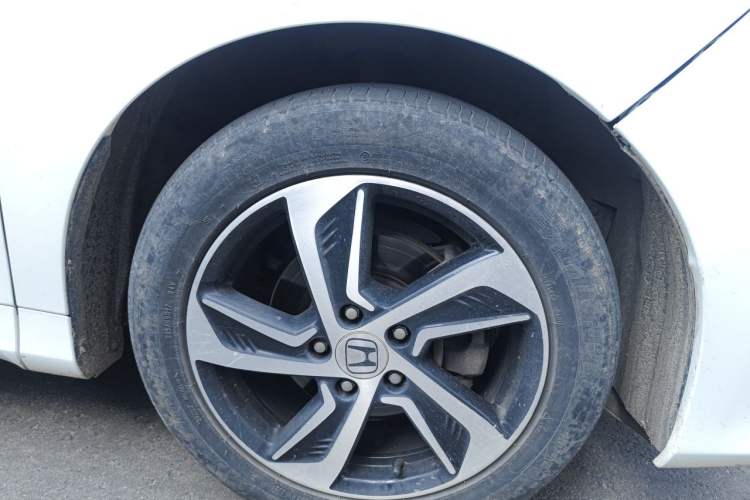 Used Honda Odyssey 2017 2.4L Smart Edition Right Front Wheel Hub