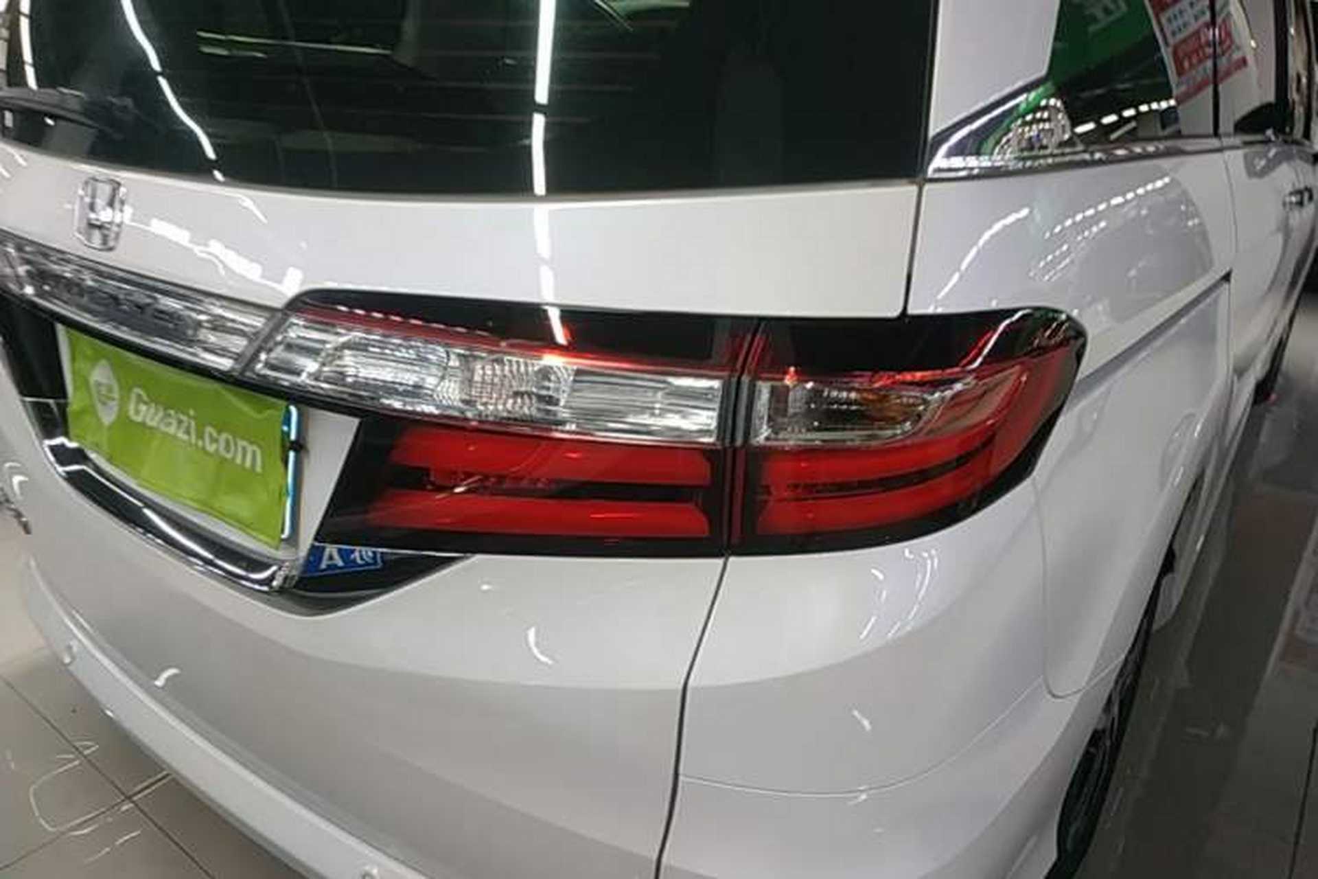 Used Honda Odyssey 2017 2.4L Luxury Edition Right Rear Taillight