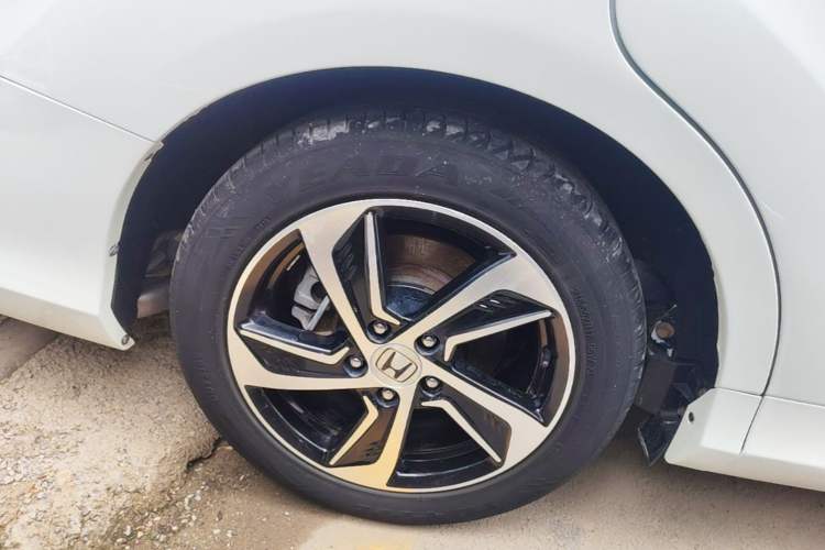 Used Honda Odyssey 2017 2.4L Luxury Edition Right Rear Wheel Hub