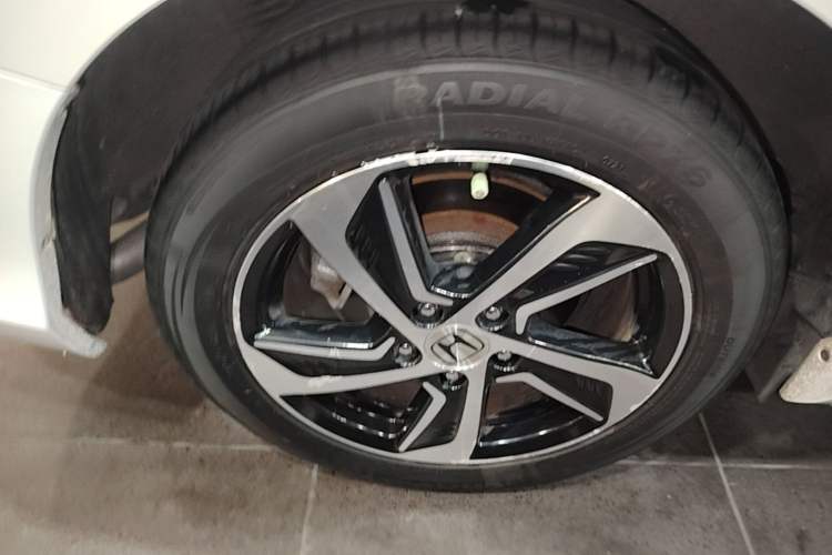 Used Honda Odyssey 2017 2.4L Luxury Edition Right Rear Wheel Hub