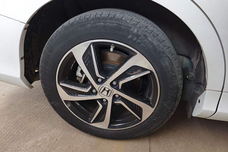 Used Honda Odyssey 2017 2.4L Luxury Edition Right Rear Wheel Hub