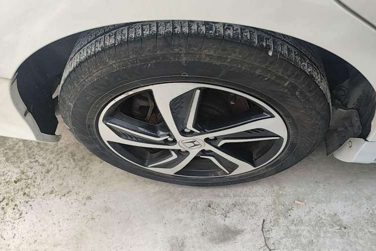 Used Honda Odyssey 2017 2.4L Luxury Edition Right Rear Wheel Hub