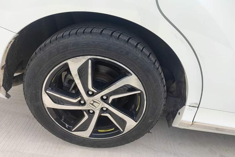 Used Honda Odyssey 2017 2.4L Smart Edition Right Rear Wheel Hub