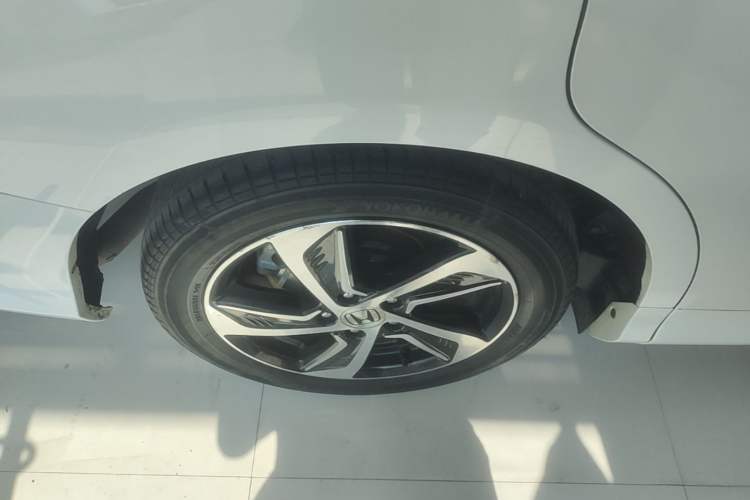 Used Honda Odyssey 2017 2.4L Smart Edition Right Rear Wheel Hub