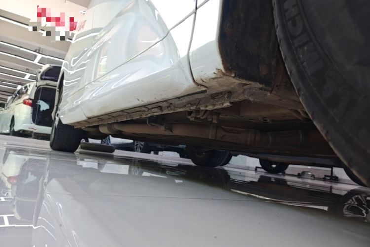 Used Honda Odyssey 2017 2.4L Comfort Edition Right Side Sill