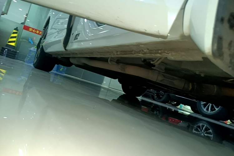 Used Honda Odyssey 2017 2.4L Luxury Edition Right Side Sill