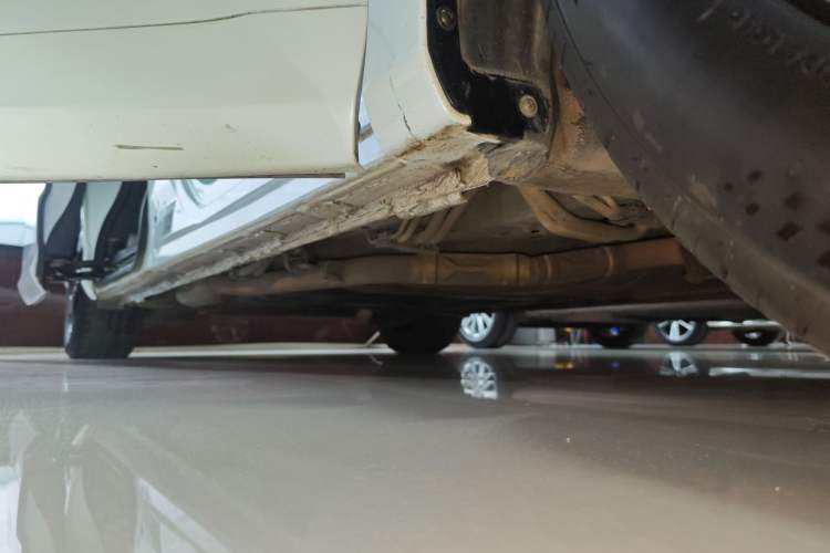 Used Honda Odyssey 2017 2.4L Smart Edition Right Side Sill